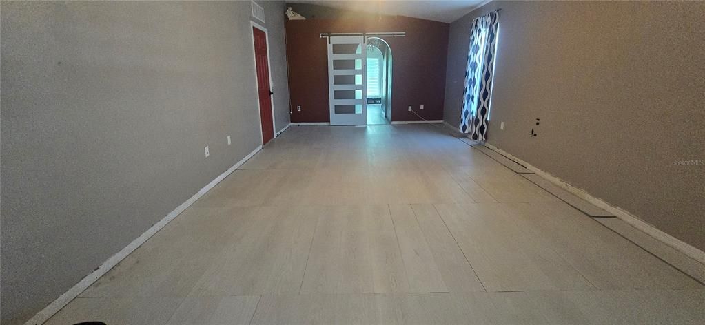 En Venta: $389,999 (4 camas, 2 baños, 2522 Pies cuadrados)