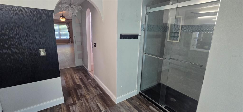 En Venta: $389,999 (4 camas, 2 baños, 2522 Pies cuadrados)