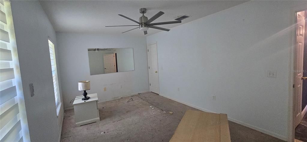 En Venta: $389,999 (4 camas, 2 baños, 2522 Pies cuadrados)