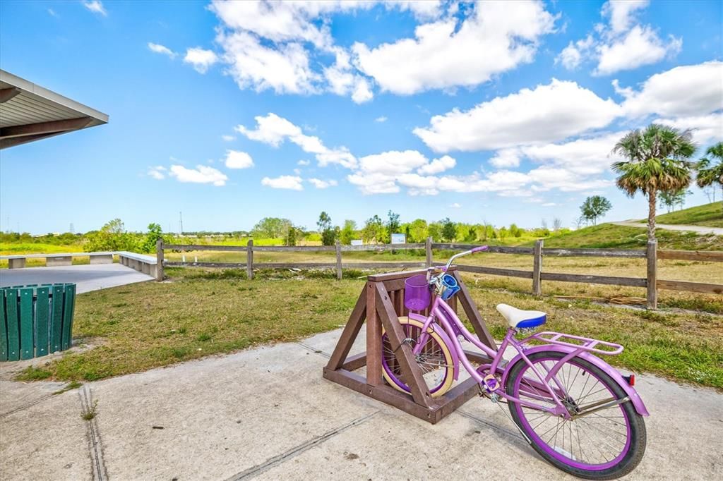 待售: $585,000 (4 贝兹, 2 浴室, 2210 平方英尺)