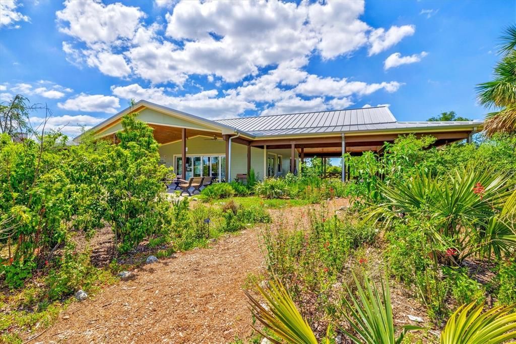 待售: $585,000 (4 贝兹, 2 浴室, 2210 平方英尺)