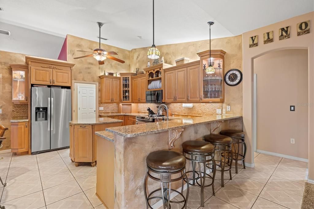 待售: $585,000 (4 贝兹, 2 浴室, 2210 平方英尺)