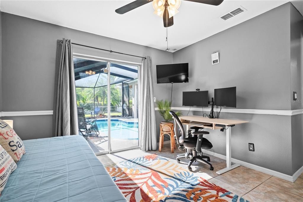 Под контрактом: $450,000 (3 спален, 2 ванн, 2214 Квадратных фут)