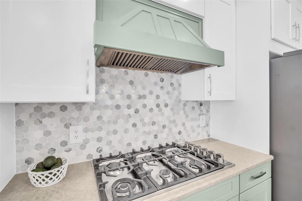 For Sale: $985,000 (4 beds, 3 baths, 2902 Square Feet)