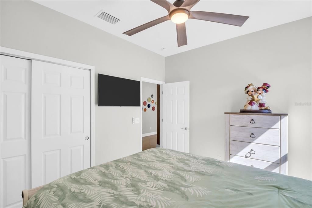 For Sale: $985,000 (4 beds, 3 baths, 2902 Square Feet)