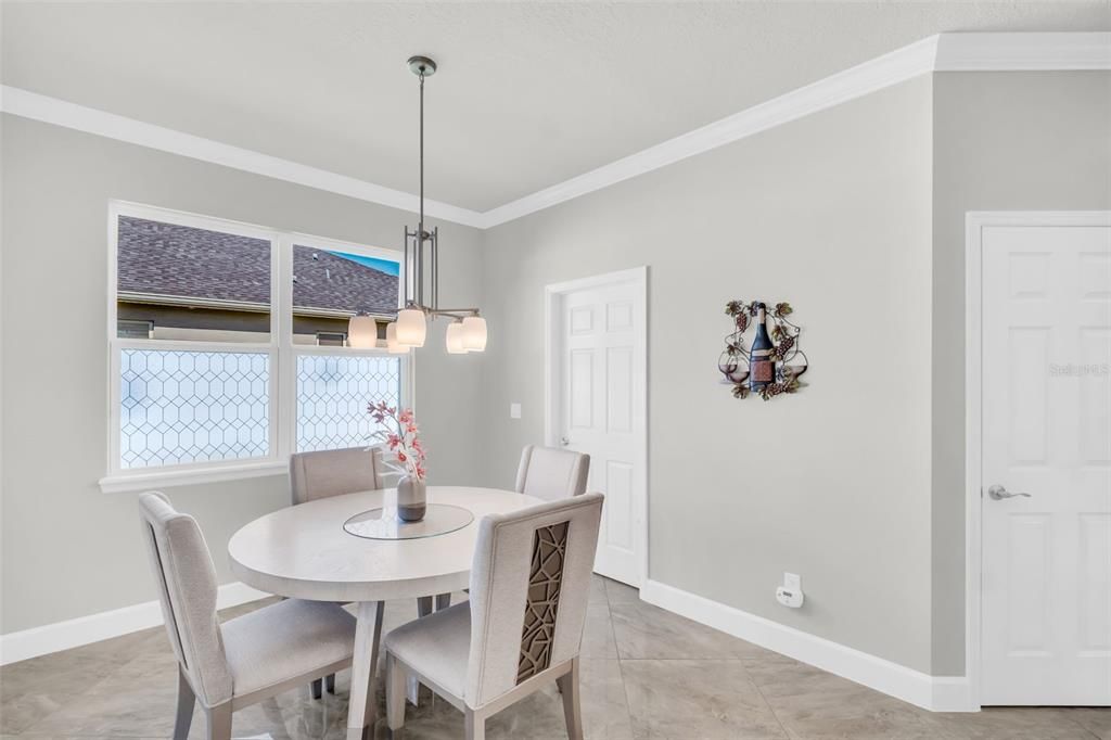 For Sale: $985,000 (4 beds, 3 baths, 2902 Square Feet)