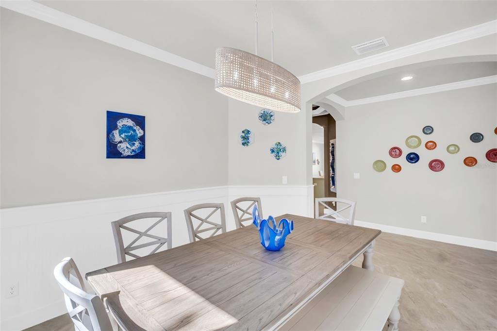 For Sale: $985,000 (4 beds, 3 baths, 2902 Square Feet)