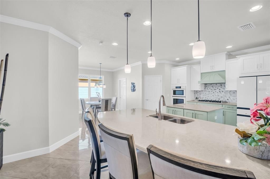 For Sale: $985,000 (4 beds, 3 baths, 2902 Square Feet)