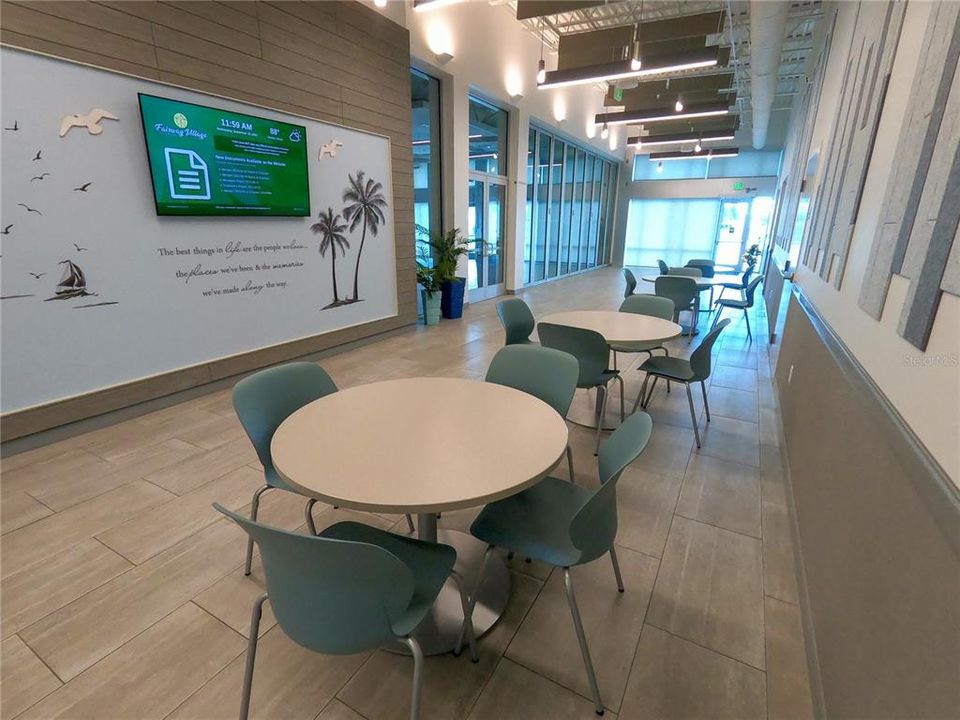 Active With Contract: $174,900 (2 beds, 2 baths, 1208 Square Feet)