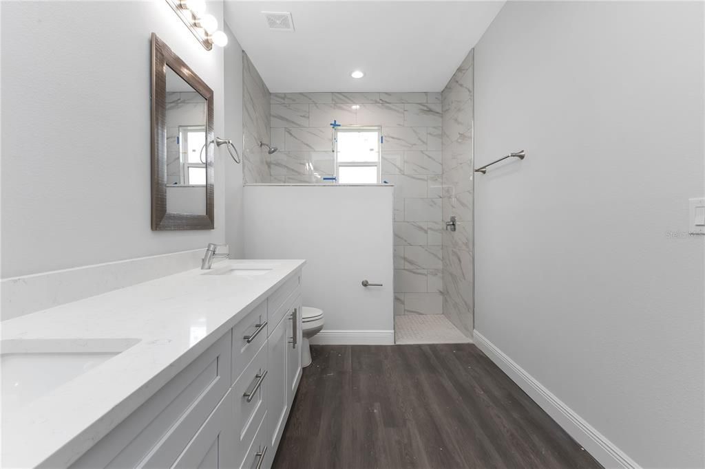 出租: $2,100 (4 贝兹, 2 浴室, 1674 平方英尺)