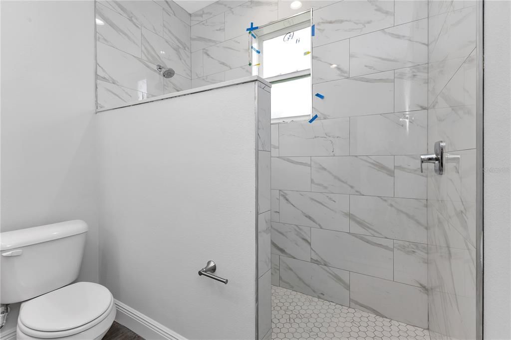 出租: $2,100 (4 贝兹, 2 浴室, 1674 平方英尺)