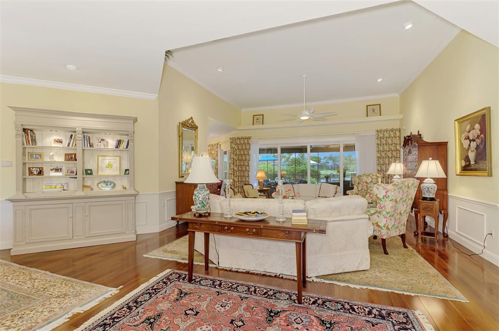 待售: $925,000 (3 贝兹, 3 浴室, 2835 平方英尺)