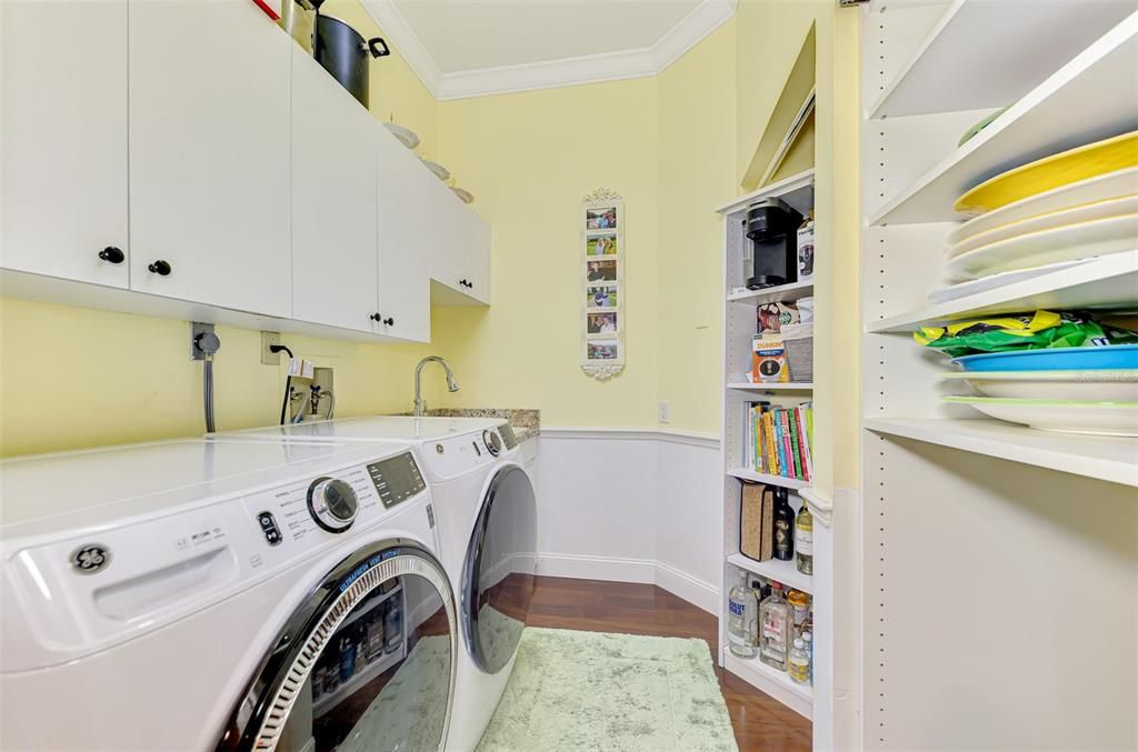 待售: $925,000 (3 贝兹, 3 浴室, 2835 平方英尺)