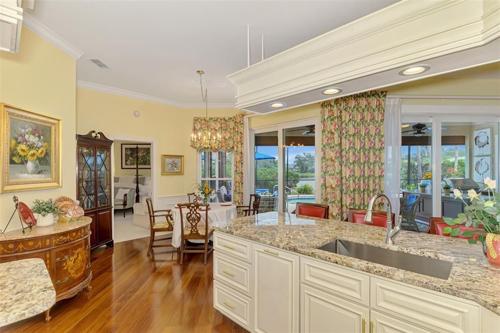 待售: $925,000 (3 贝兹, 3 浴室, 2835 平方英尺)