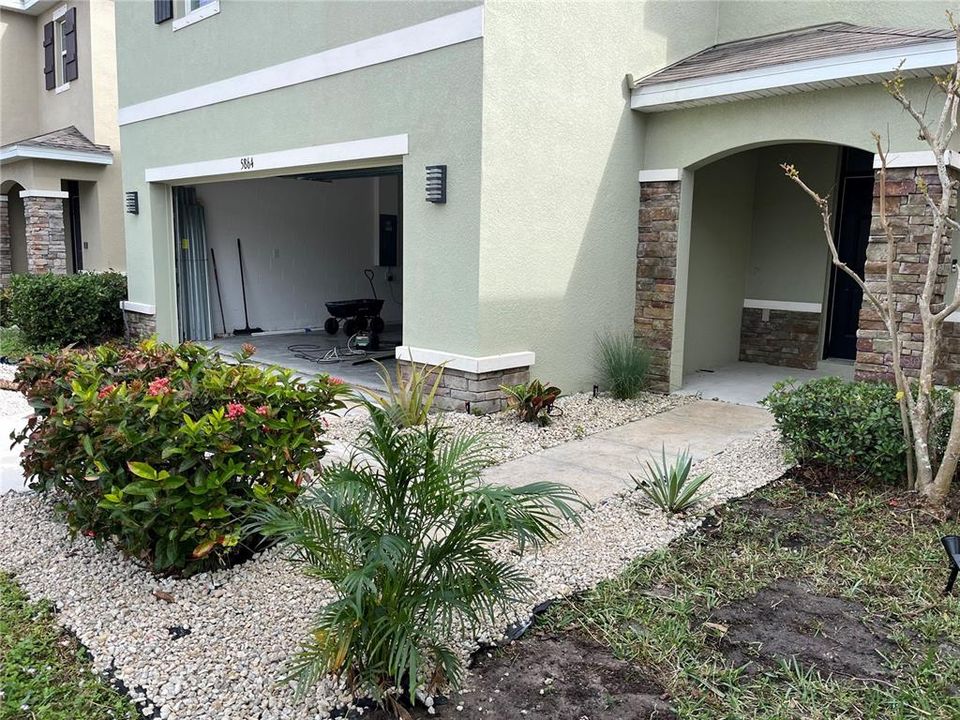 出租: $3,350 (4 贝兹, 2 浴室, 2281 平方英尺)