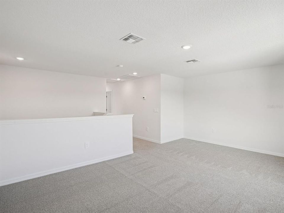 На продажу: $380,100 (4 спален, 2 ванн, 2503 Квадратных фут)