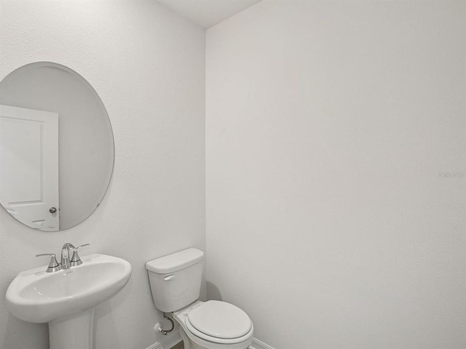 На продажу: $380,100 (4 спален, 2 ванн, 2503 Квадратных фут)