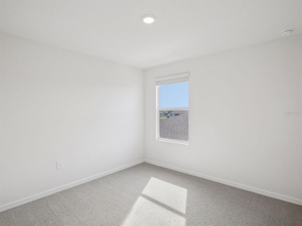 На продажу: $380,100 (4 спален, 2 ванн, 2503 Квадратных фут)