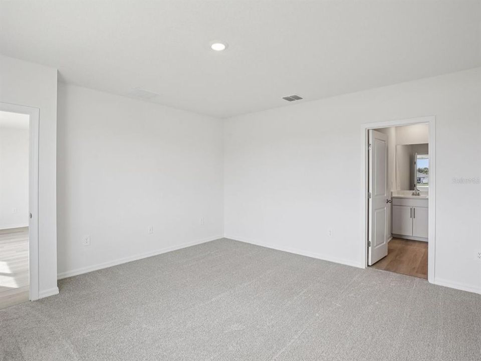 На продажу: $380,100 (4 спален, 2 ванн, 2503 Квадратных фут)