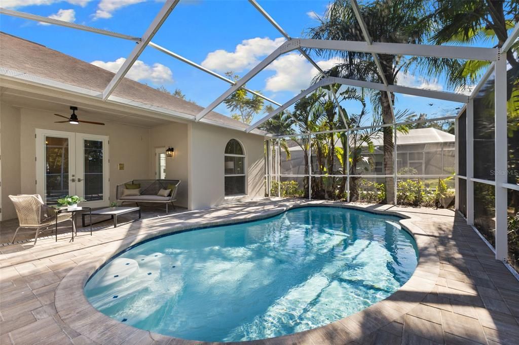 Active With Contract: $829,900 (4 beds, 3 baths, 2650 Square Feet)