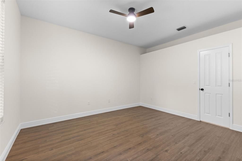 Active With Contract: $829,900 (4 beds, 3 baths, 2650 Square Feet)