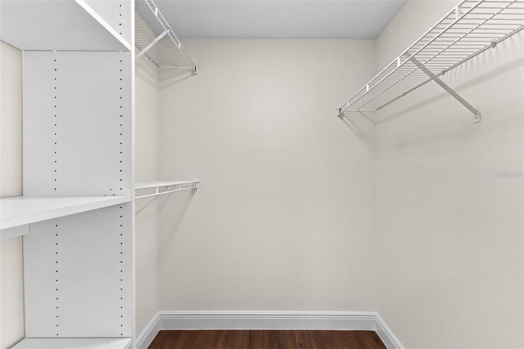 Active With Contract: $829,900 (4 beds, 3 baths, 2650 Square Feet)