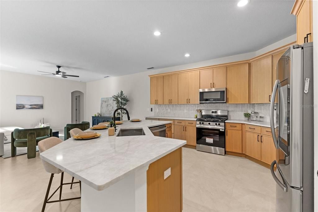 Active With Contract: $829,900 (4 beds, 3 baths, 2650 Square Feet)