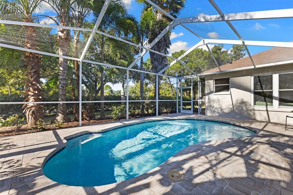 Active With Contract: $829,900 (4 beds, 3 baths, 2650 Square Feet)