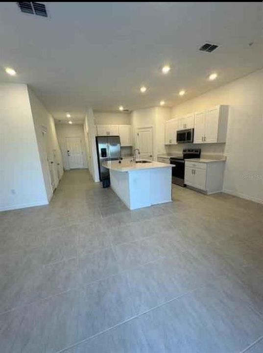 На продажу: $324,000 (3 спален, 2 ванн, 1365 Квадратных фут)