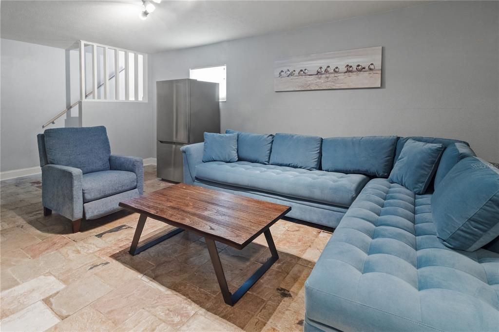 待售: $875,000 (13 贝兹, 0 浴室, 4170 平方英尺)