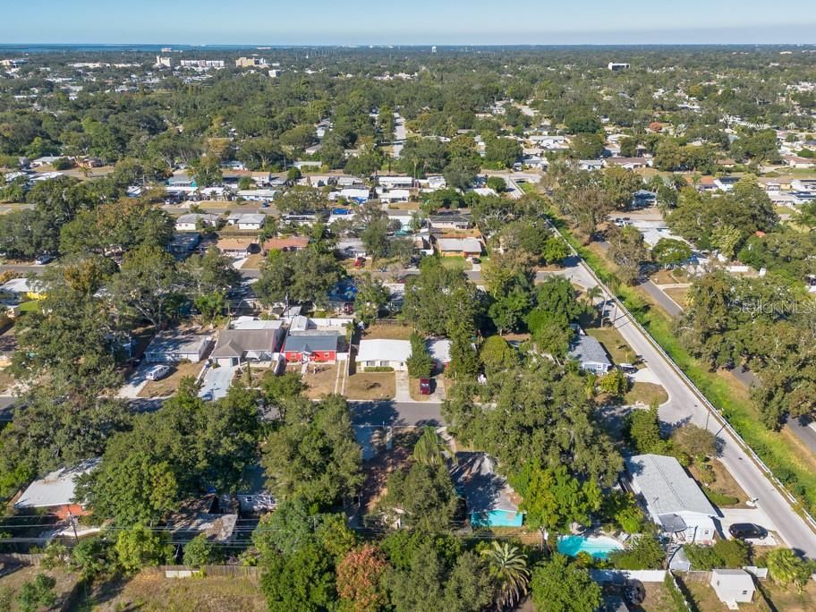 合同活跃: $305,000 (3 贝兹, 1 浴室, 960 平方英尺)