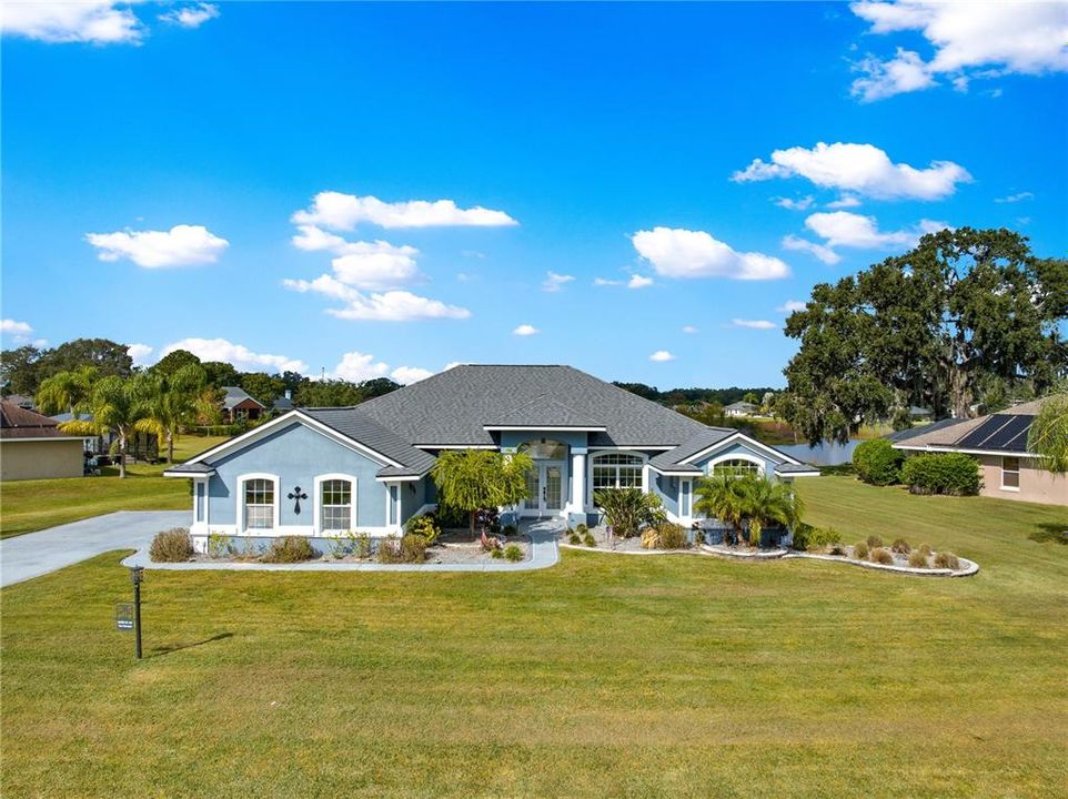 For Sale: $535,000 (3 beds, 2 baths, 2076 Square Feet)