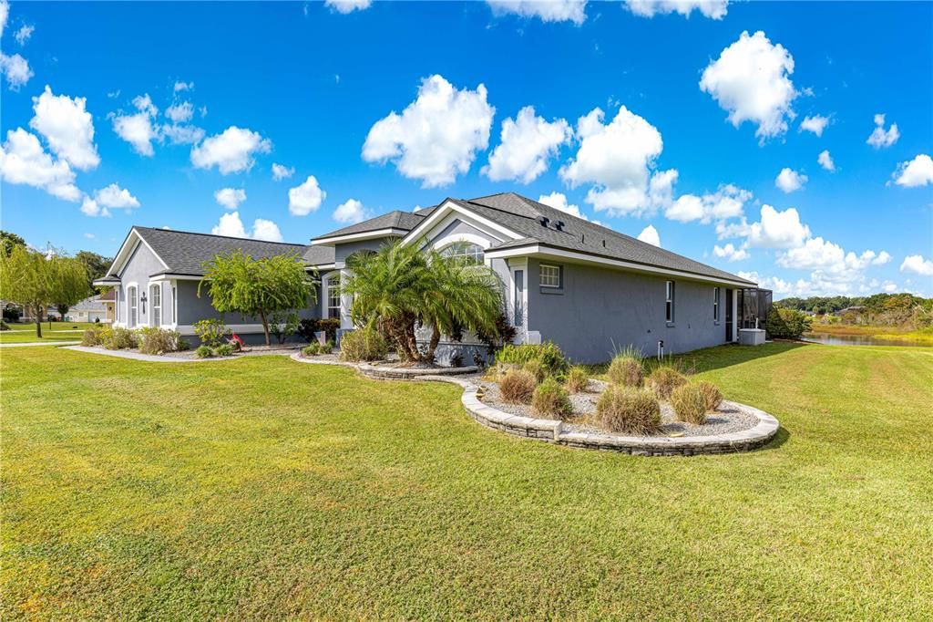 For Sale: $535,000 (3 beds, 2 baths, 2076 Square Feet)