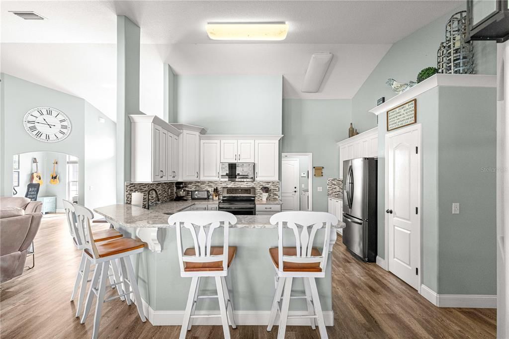 For Sale: $535,000 (3 beds, 2 baths, 2076 Square Feet)