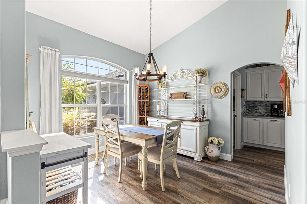 For Sale: $535,000 (3 beds, 2 baths, 2076 Square Feet)