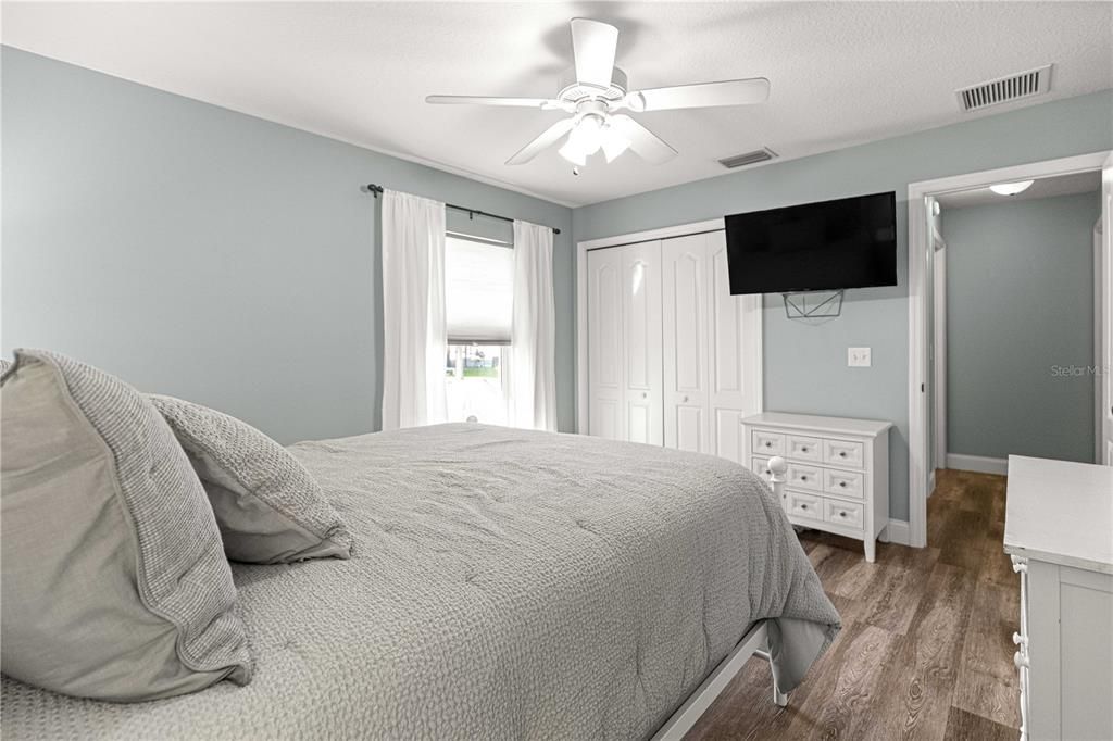 For Sale: $535,000 (3 beds, 2 baths, 2076 Square Feet)