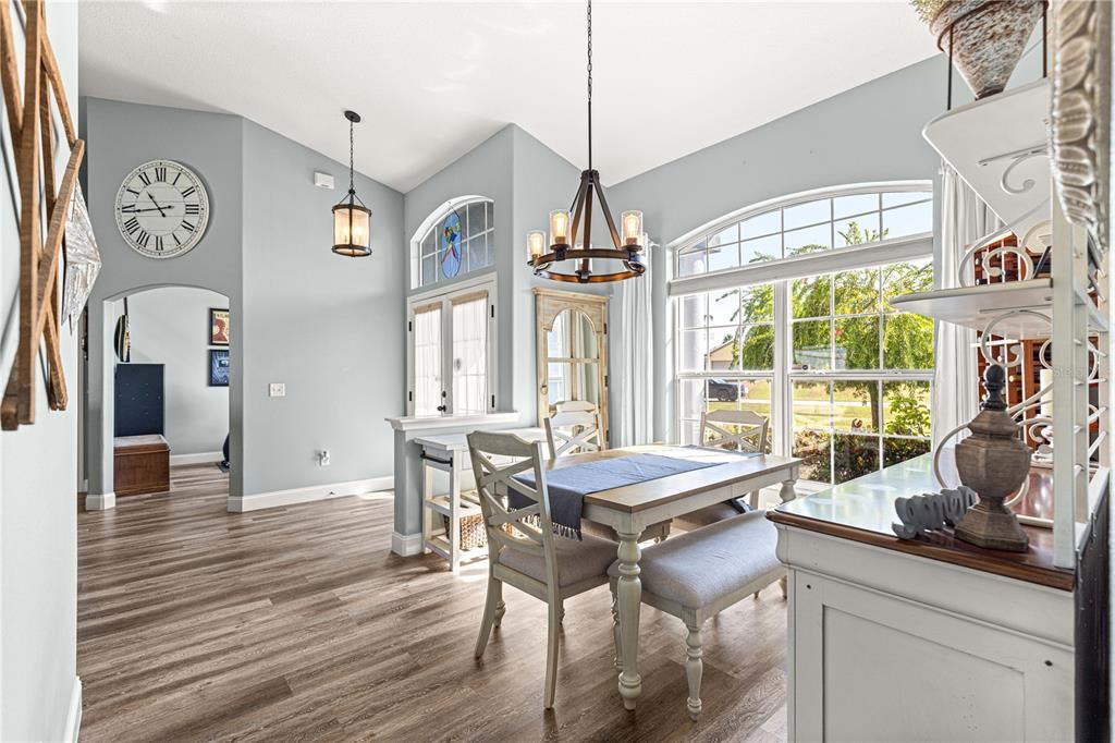 For Sale: $535,000 (3 beds, 2 baths, 2076 Square Feet)