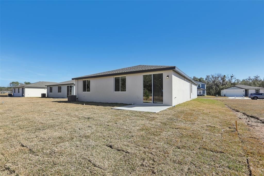 Activo con contrato: $369,620 (4 camas, 3 baños, 1988 Pies cuadrados)