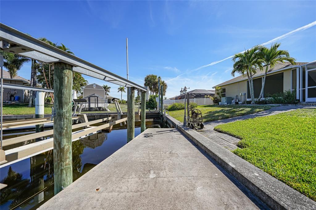 待售: $595,000 (4 贝兹, 2 浴室, 2256 平方英尺)