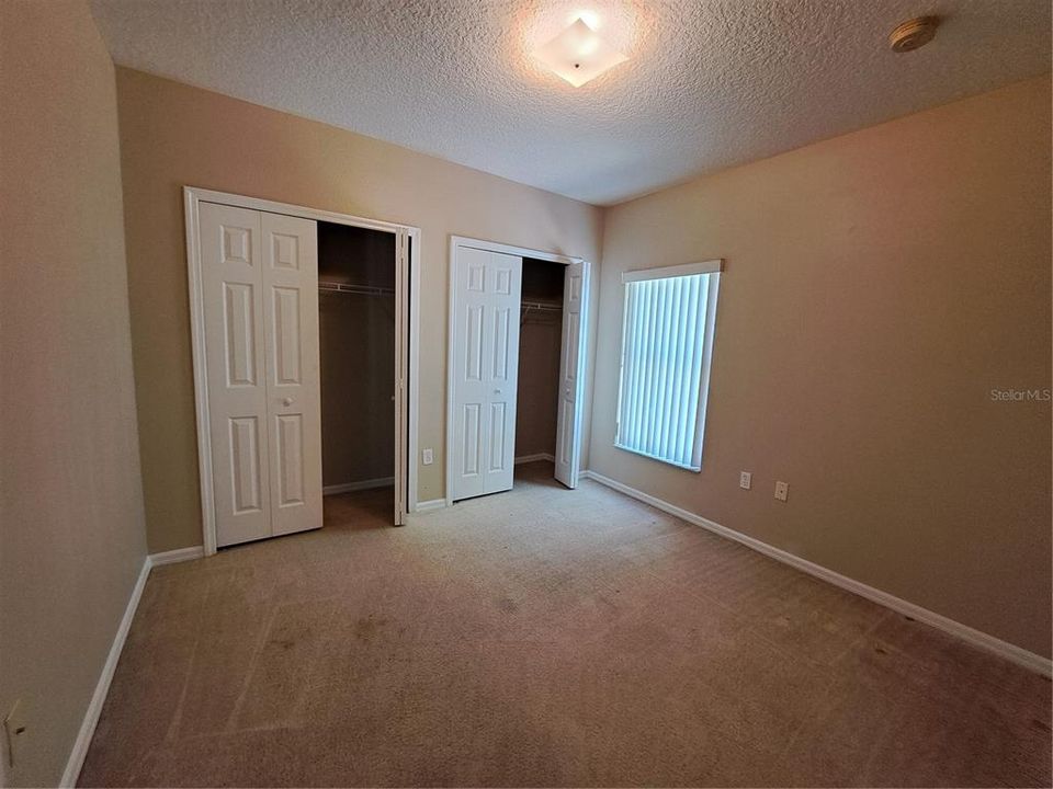 Active With Contract: $235,000 (3 beds, 2 baths, 1682 Square Feet)