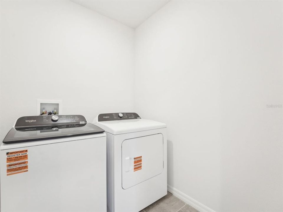 待售: $306,704 (4 贝兹, 2 浴室, 1840 平方英尺)