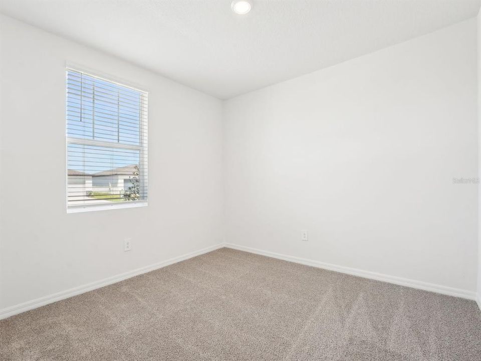 待售: $306,704 (4 贝兹, 2 浴室, 1840 平方英尺)