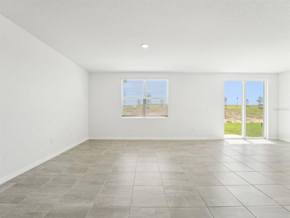 待售: $306,704 (4 贝兹, 2 浴室, 1840 平方英尺)