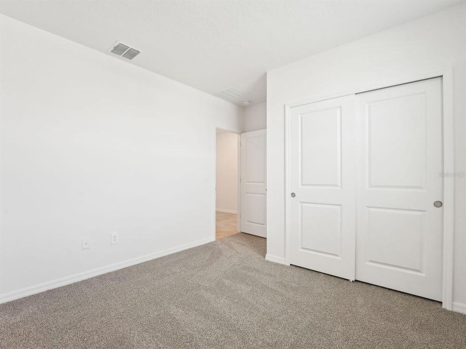 待售: $306,704 (4 贝兹, 2 浴室, 1840 平方英尺)