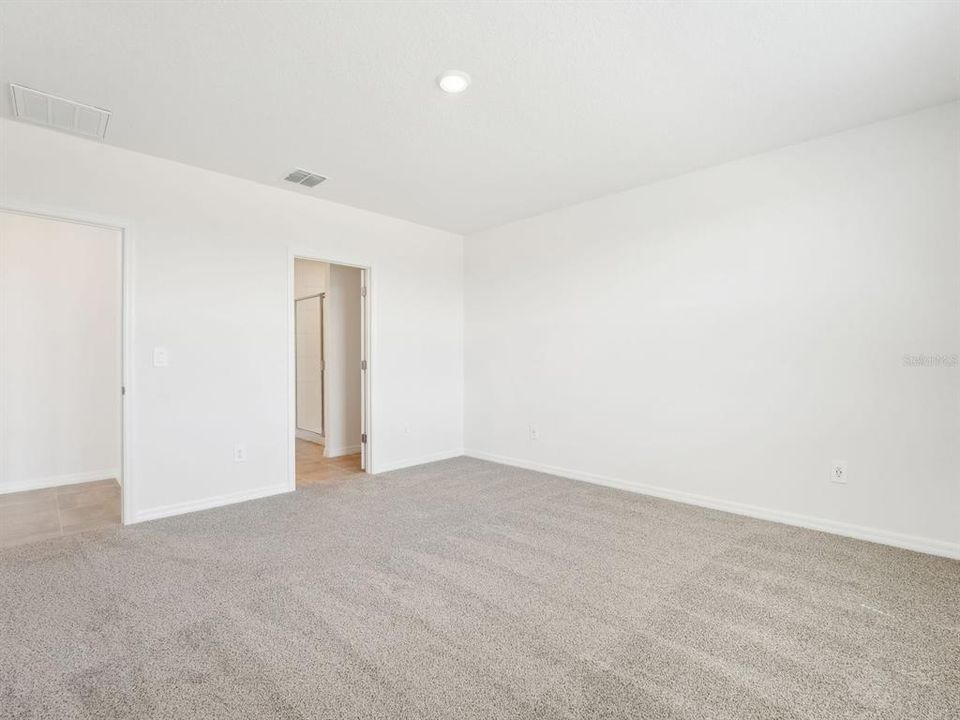 待售: $306,704 (4 贝兹, 2 浴室, 1840 平方英尺)