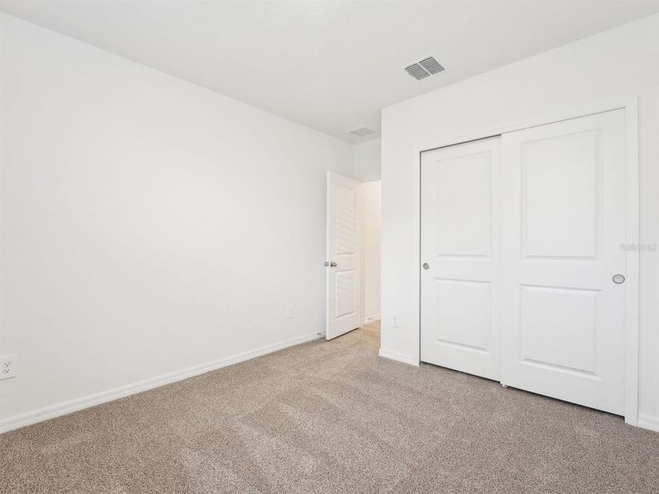 待售: $306,704 (4 贝兹, 2 浴室, 1840 平方英尺)