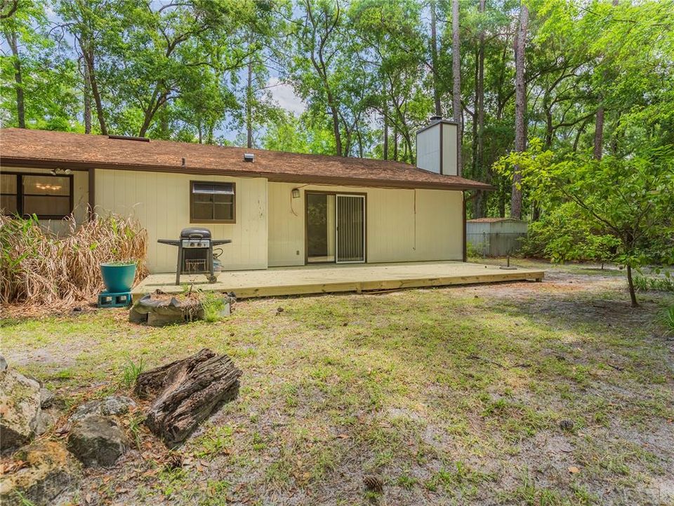 For Rent: $1,950 (3 beds, 2 baths, 1442 Square Feet)