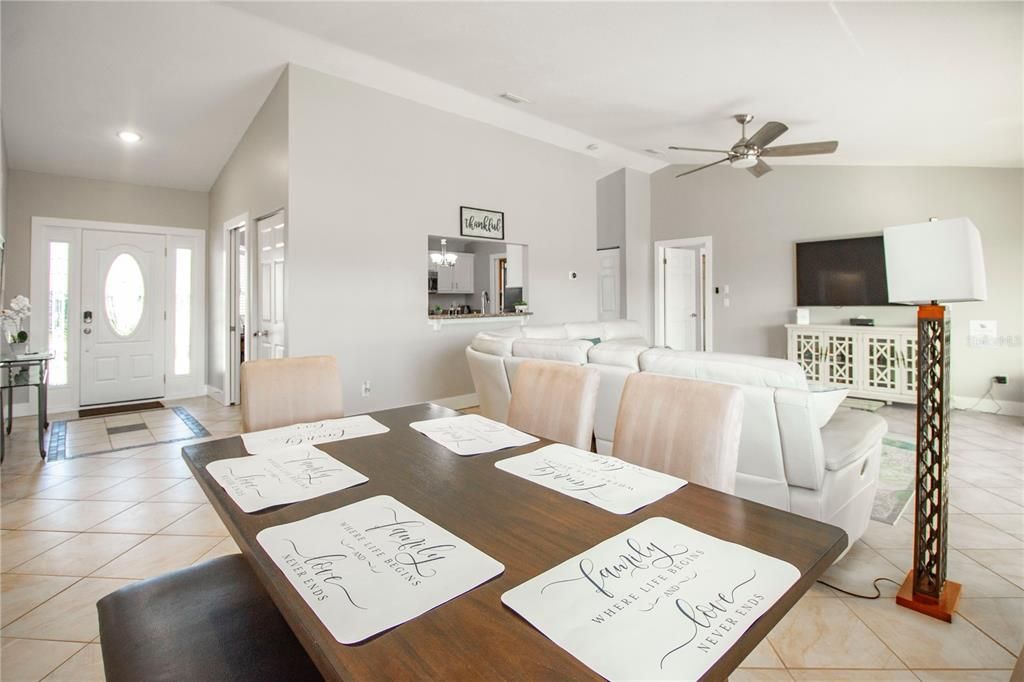 For Sale: $689,000 (3 beds, 2 baths, 1649 Square Feet)