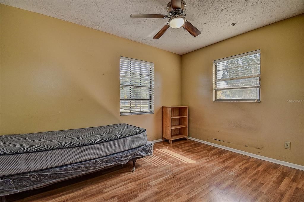 待售: $435,000 (3 贝兹, 2 浴室, 3204 平方英尺)