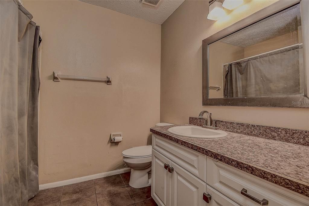 待售: $435,000 (3 贝兹, 2 浴室, 3204 平方英尺)